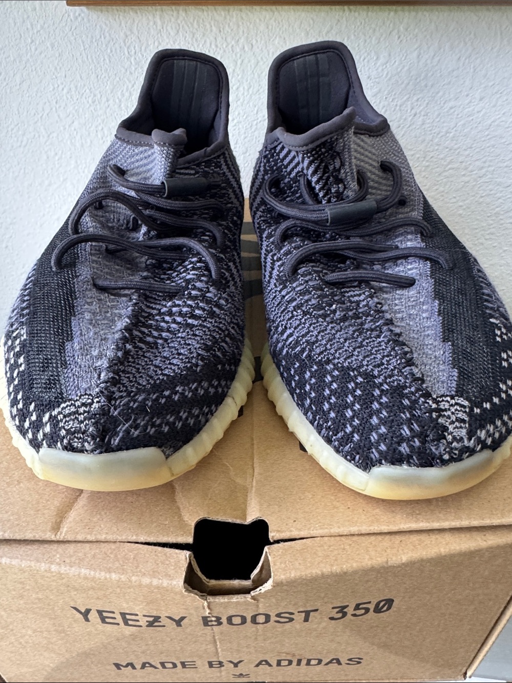 Yeezy Boost 350 V2 Asriel Carbon FZ5000